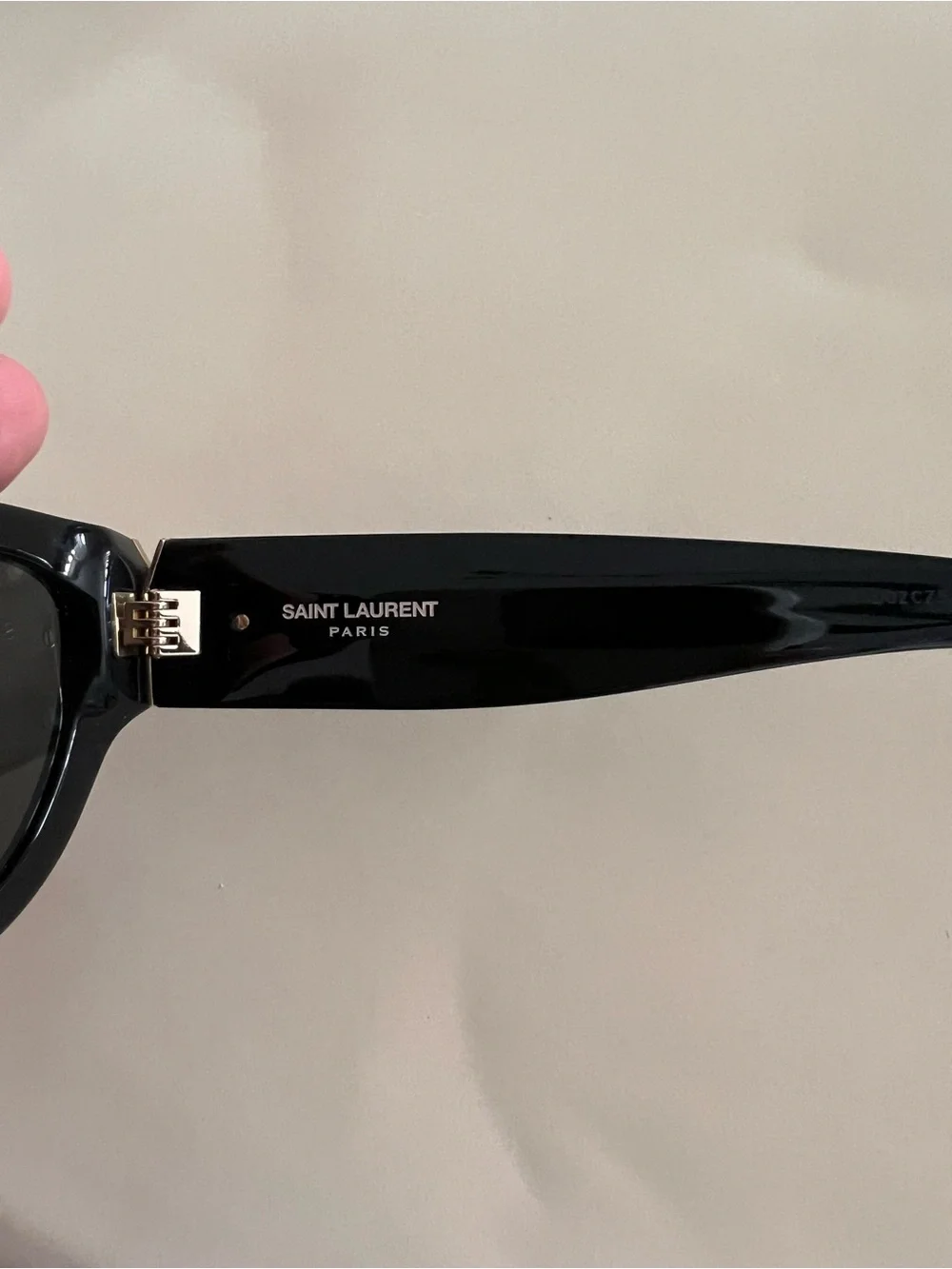 YSL Saint Laurent Black Cat-Eye Sunglasses SL M94